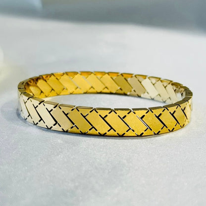 Zyra Bangle