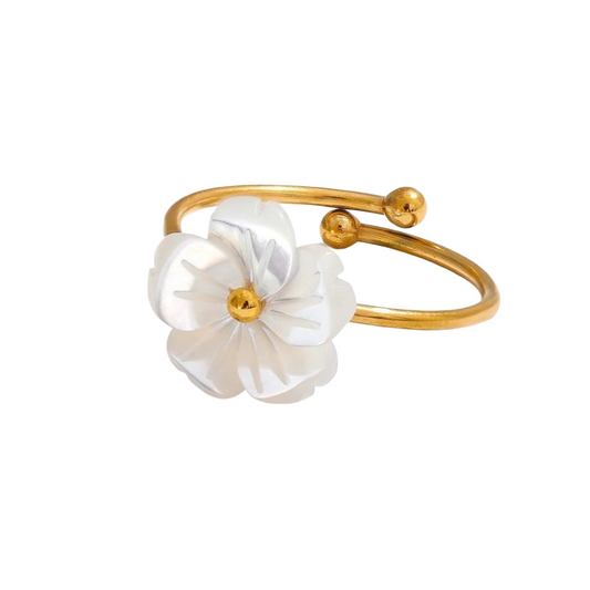 Natural shell-Flower Ring