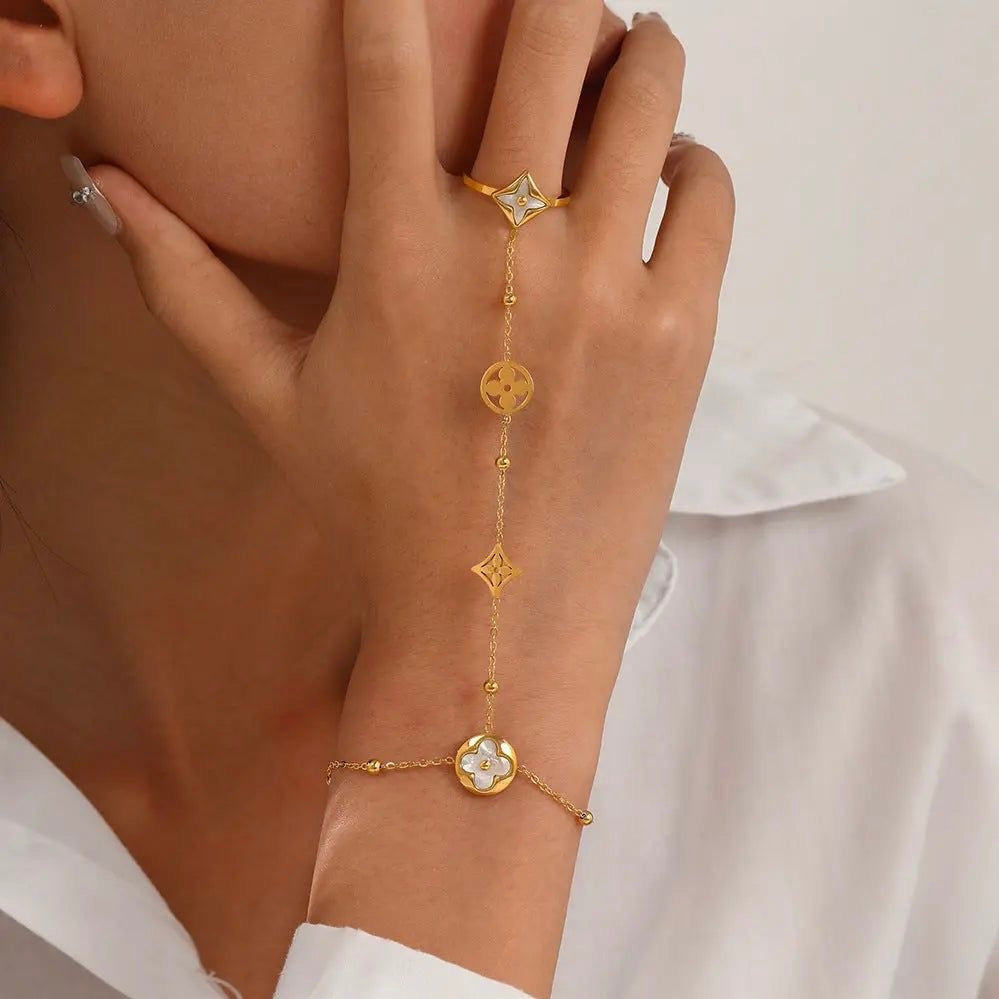 Four-Petal Hand Chain