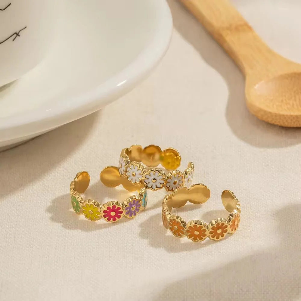 Daisy Bloom Ring -Multi