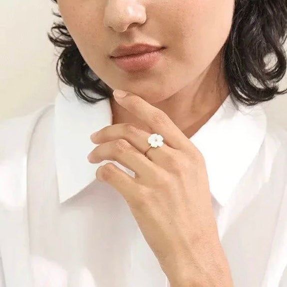 Natural shell-Flower Ring